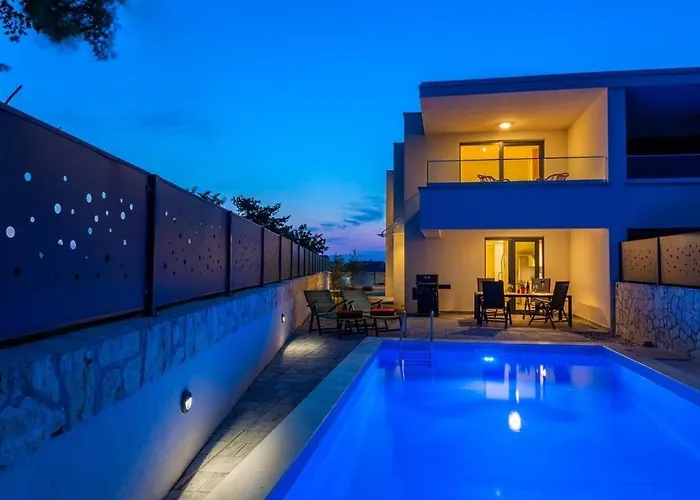 Vila Larus Sveti Anton (Krk)
