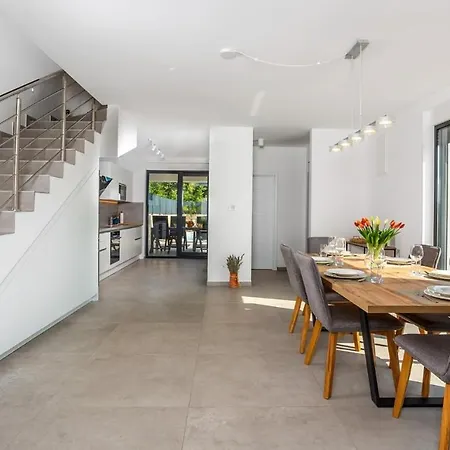 Larus וילה Sveti Anton (Krk)