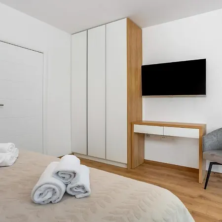 Larus Sveti Anton (Krk)